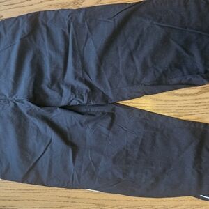 Izod womens black capris Size 4.